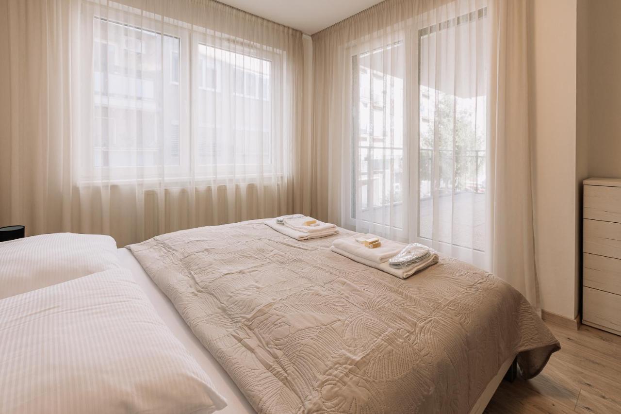 Skau 2 Old Town Family & Business Apartment 2 Floor Free Parking บราติสลาวา ภายนอก รูปภาพ